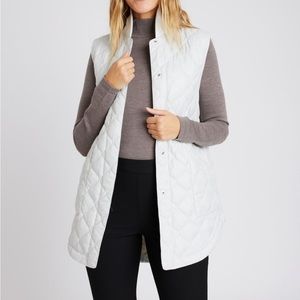 Kit and Ace Vest in Whisper Size M